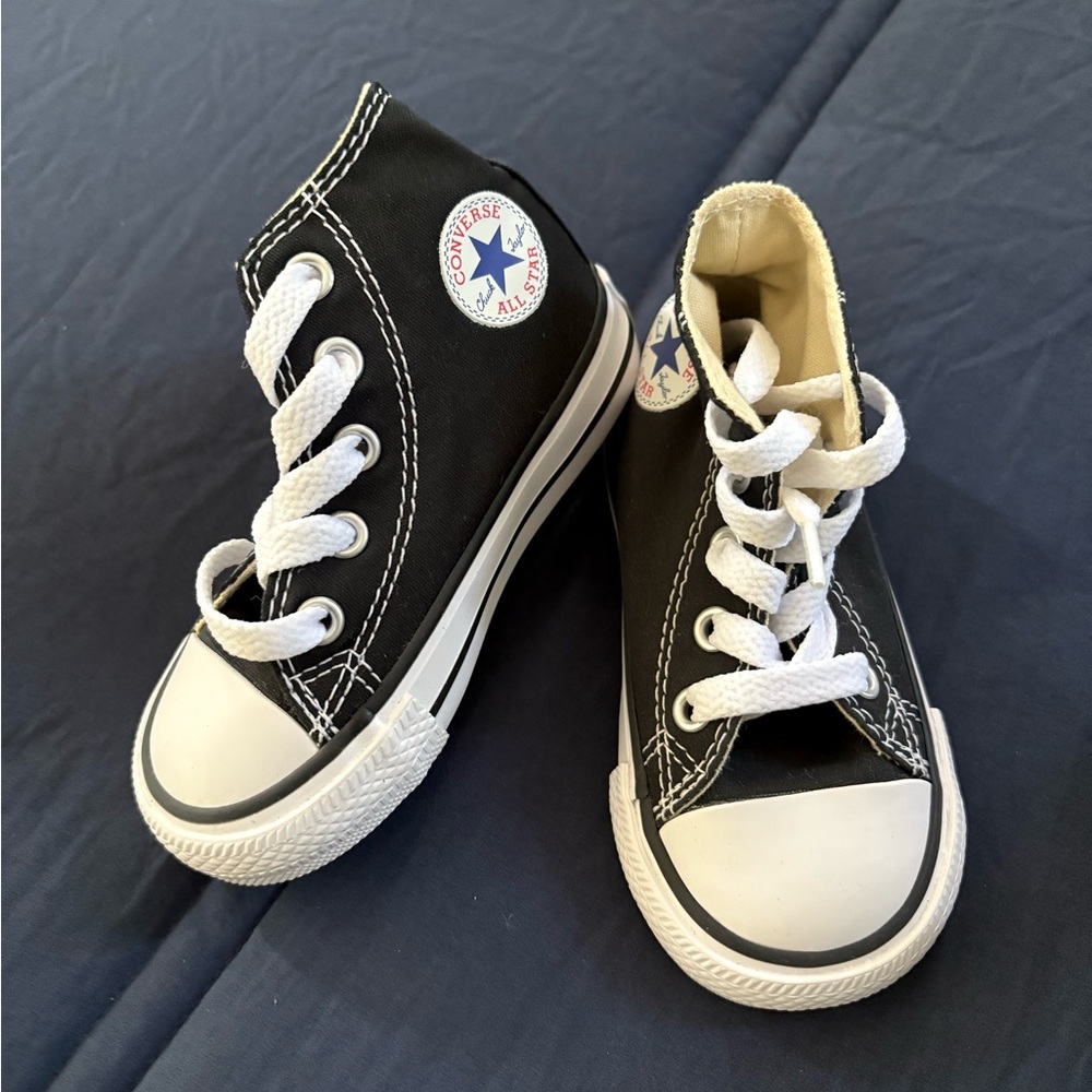 Converse Kids Classic Black and White High-Tops